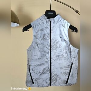 NWT NIKE Therma-FIT ADV Reflective Running Gray Vest Size:S